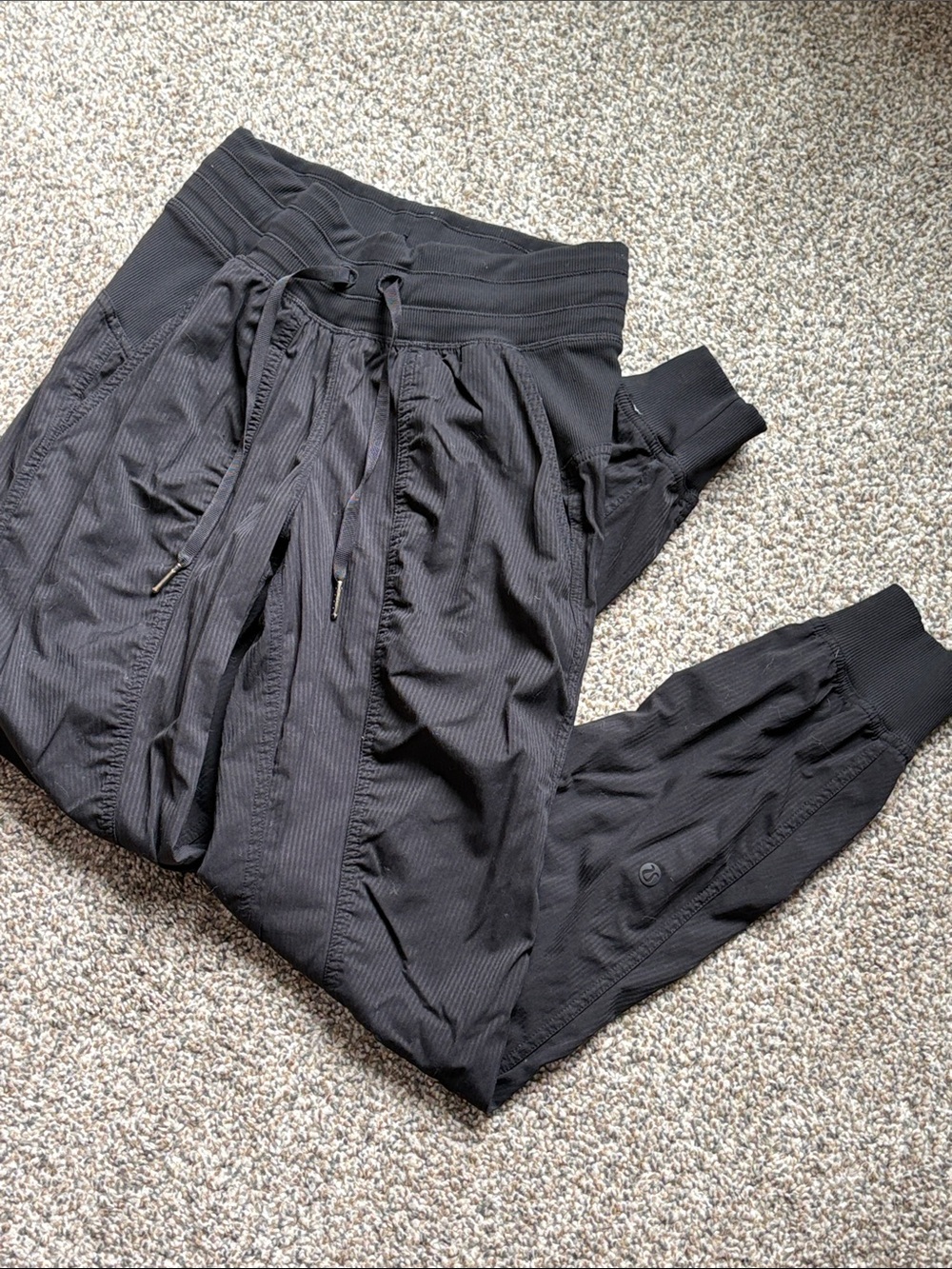Lululemon dance studio jogger. Size 0